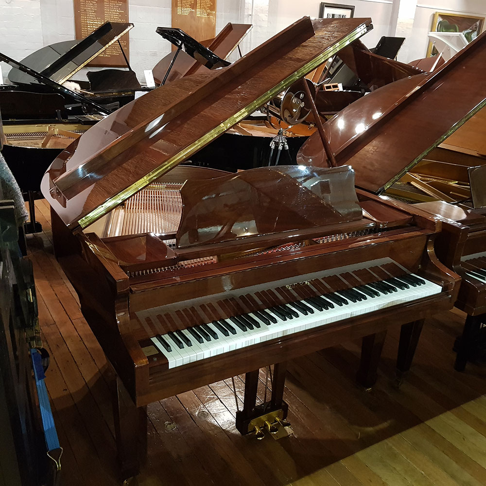 Reid Sohn SIG-480A baby grand piano, in a walnut polyester case, for sale